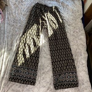 Rue 21 x-small hippy bell bottom gypsy pants